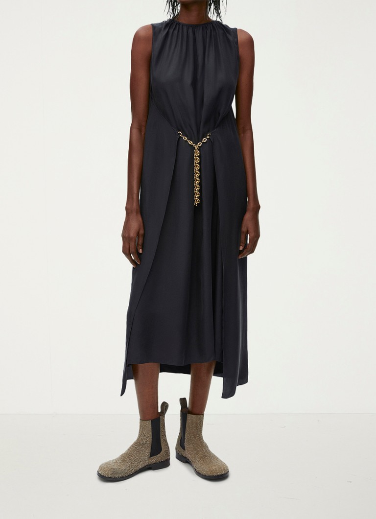 Vestido midi de seda de LOEWE con detalle de cadena extraíble