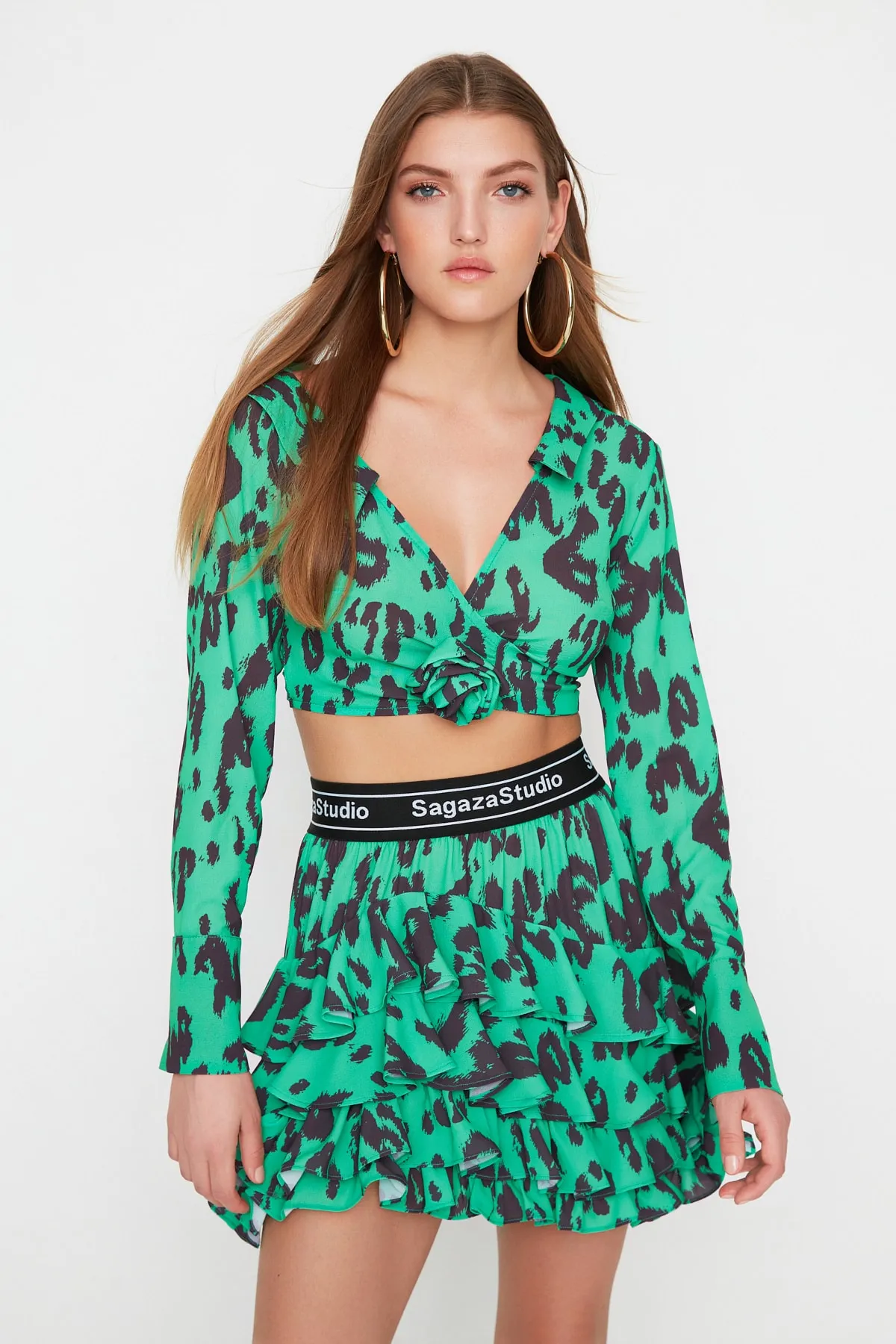 Trendyol Collection  X Sagaza Studio Grüner Chiffonrock mit Leopardenmuster TPRSS22ET00003
