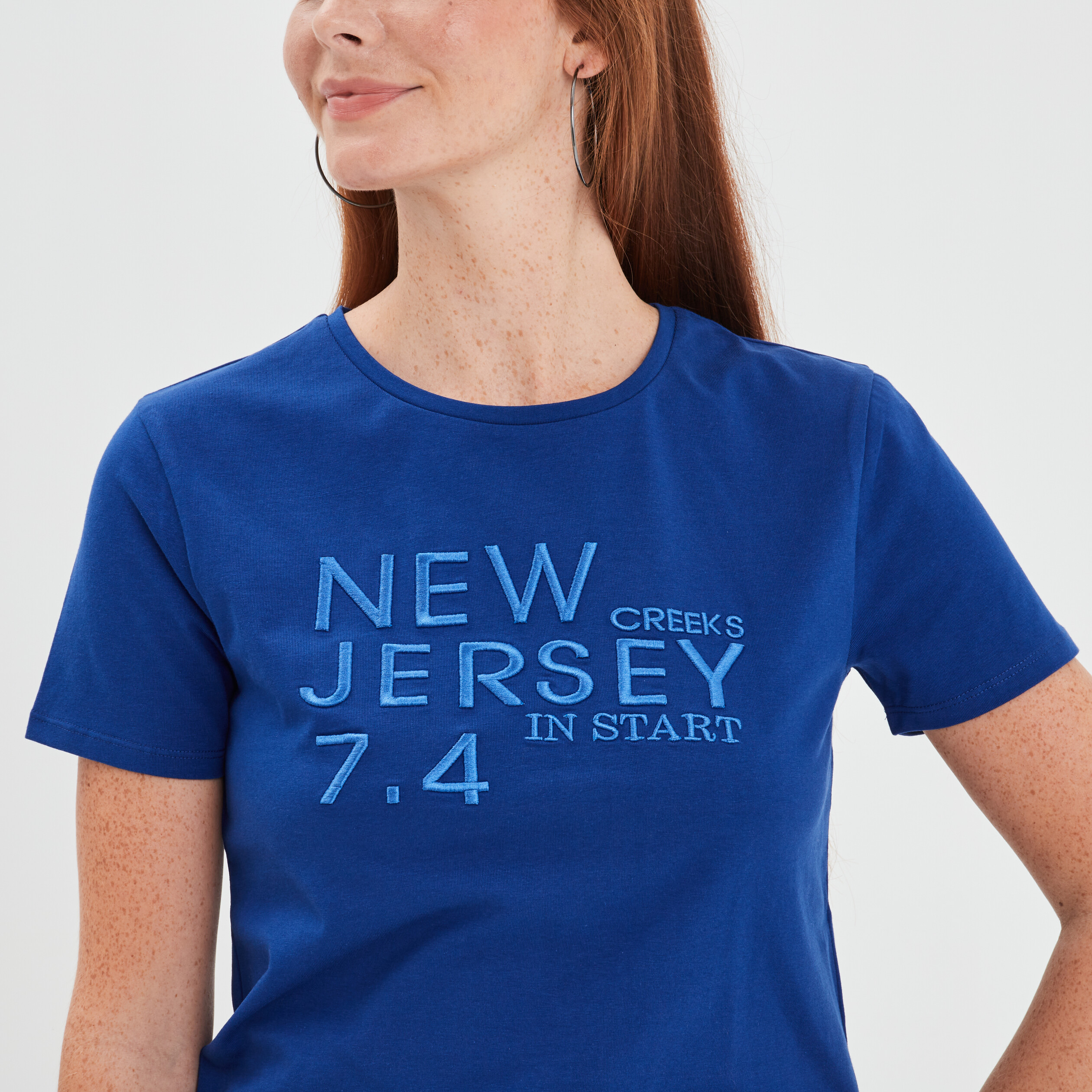 T-shirt cropped ajusté broderie Creeks bleu electrique femme | La Halle