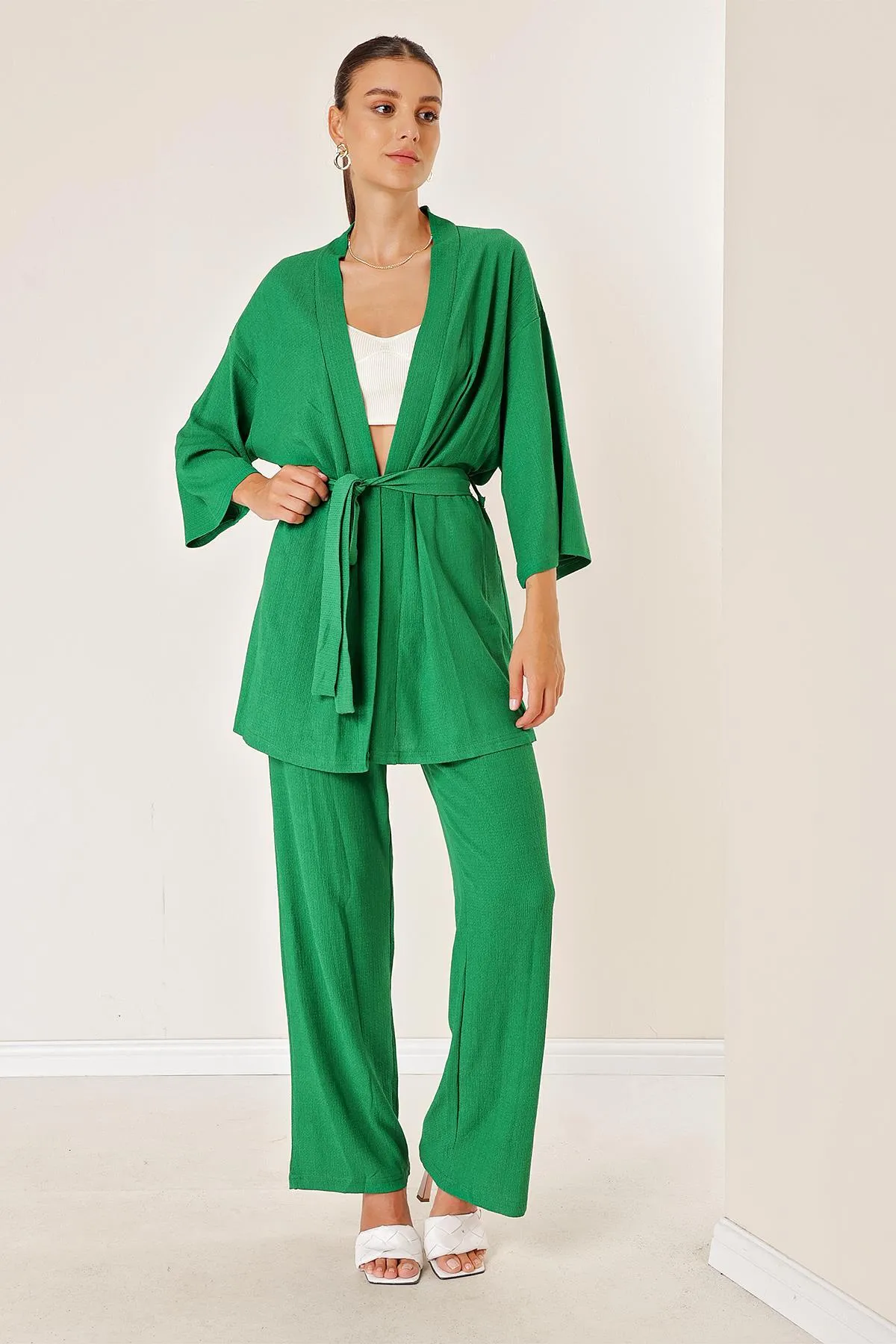 By Saygı  Faltiges Hosen-Taschen-Kimono-Set Grün
