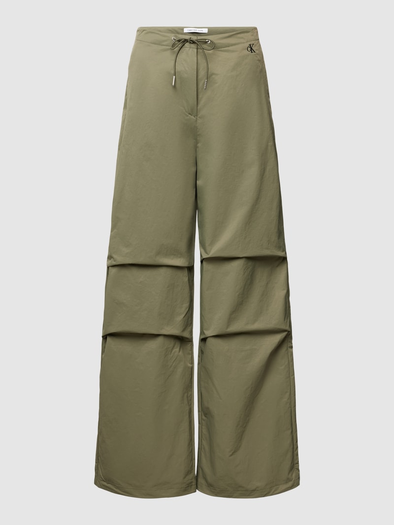 Loose Fit Cargohose mit Kordelzug in olivgrün