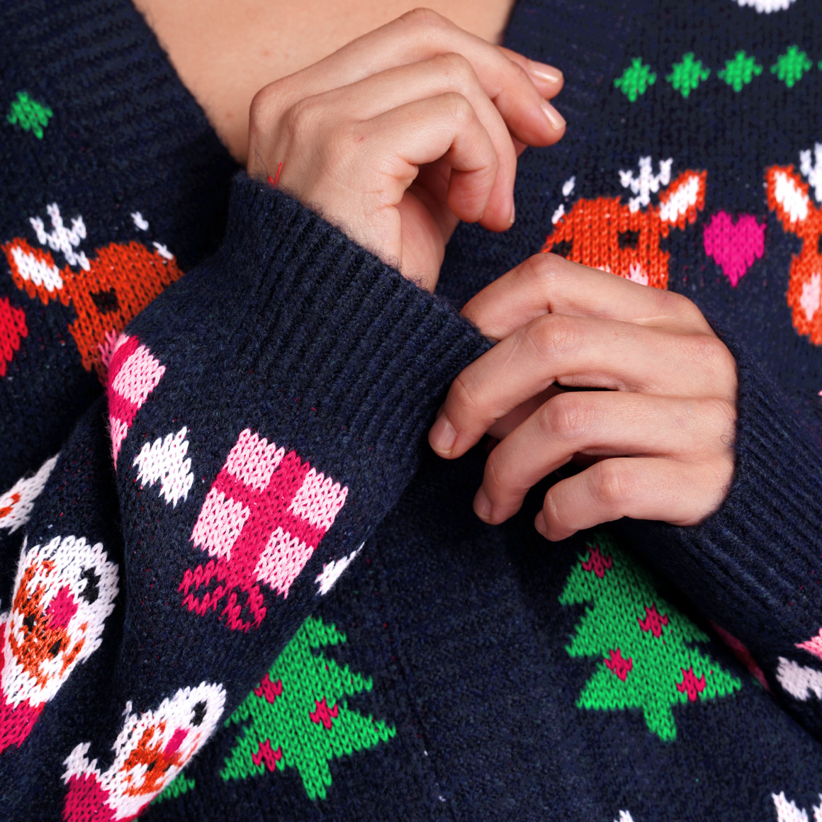 Damen Weihnachtsstrickjacke gemustert