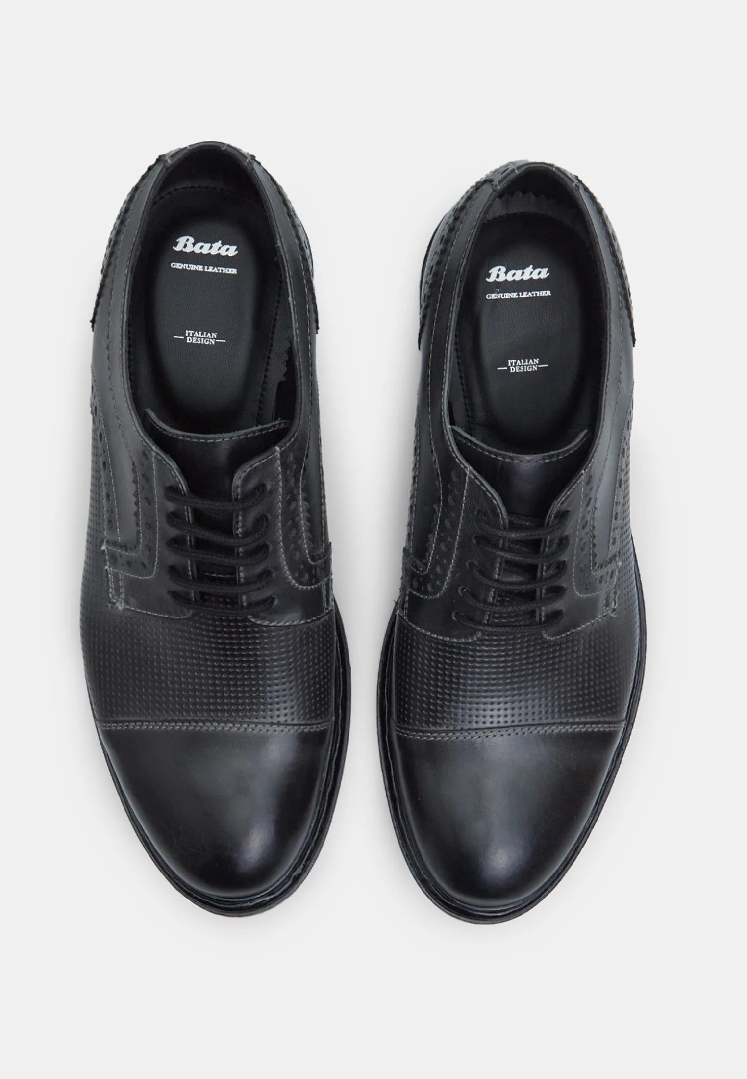 Zapatos elegantes con cordones Bata