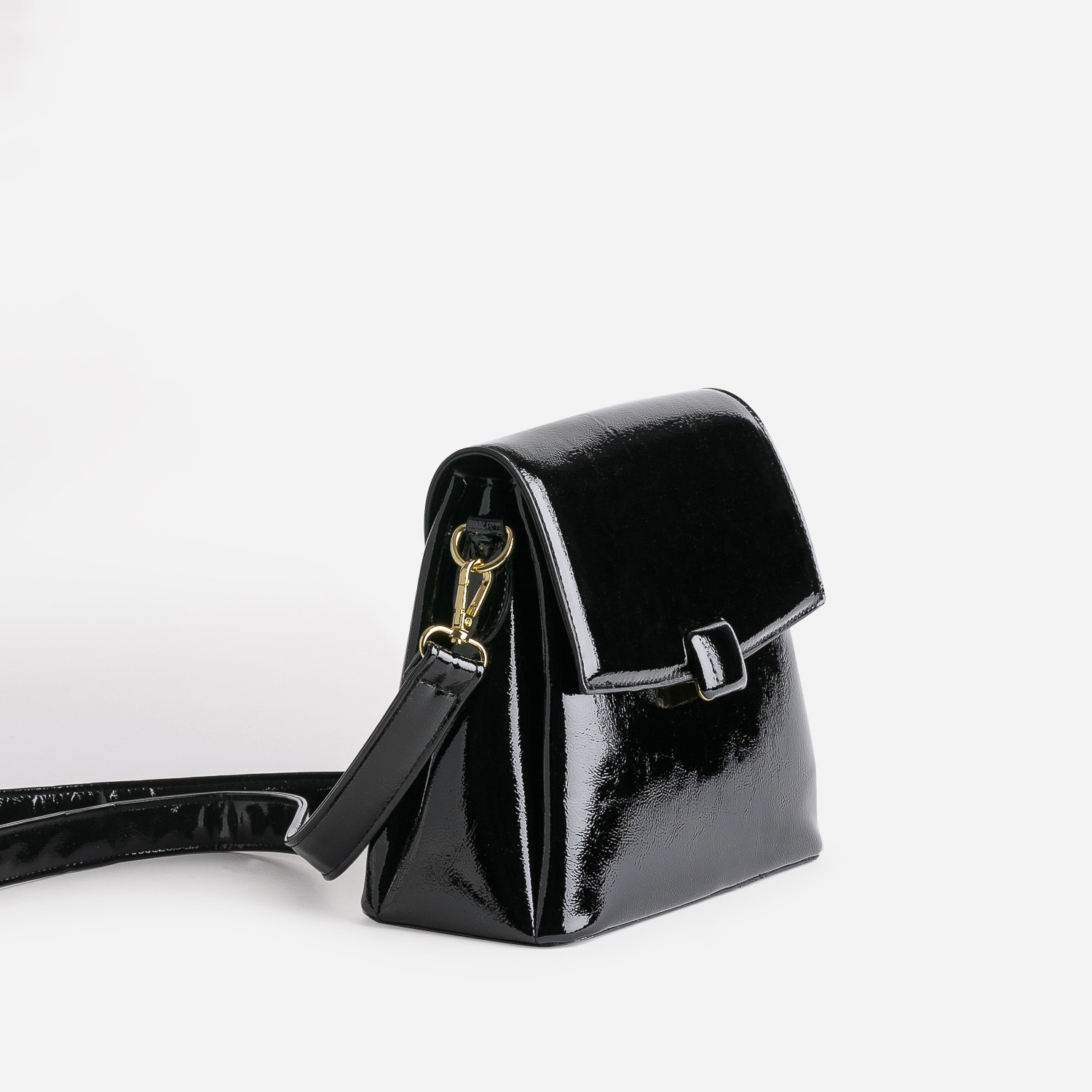 Sac à main noir verni avec 3 compartiments