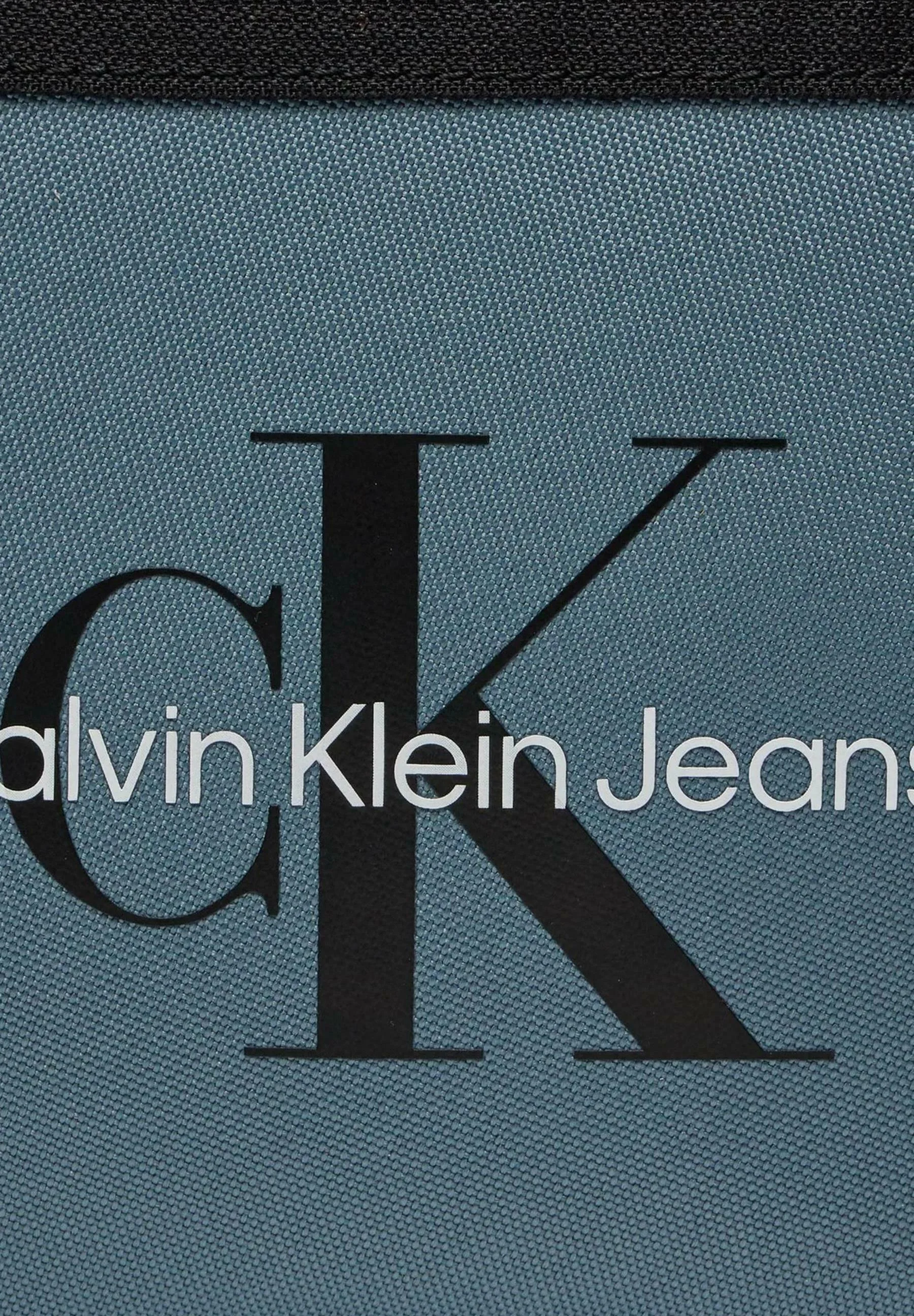 Bolso de hombro Calvin Klein