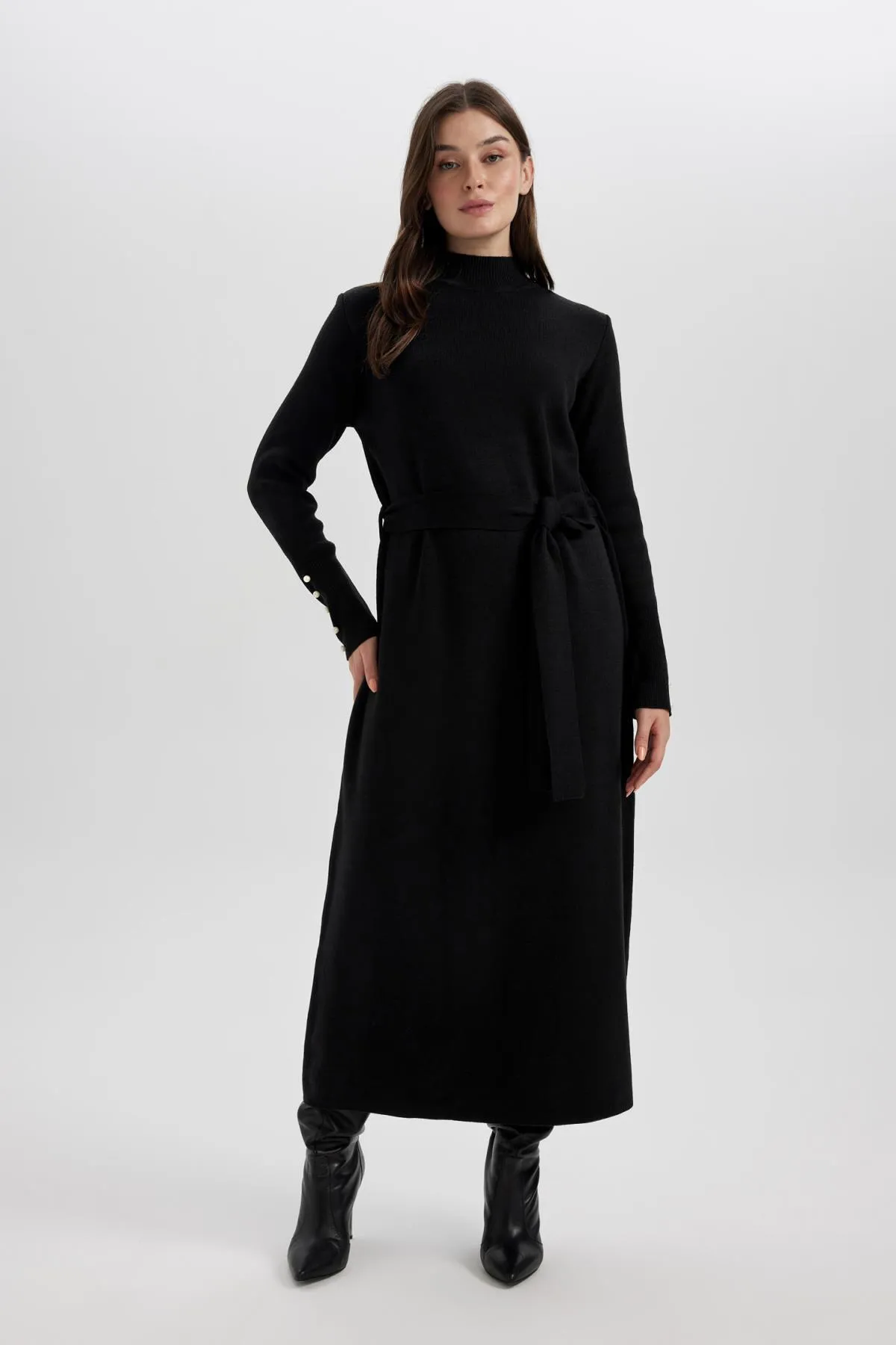 DeFacto  A-Linien-Kleid mit Rundhalsausschnitt und langen Ärmeln