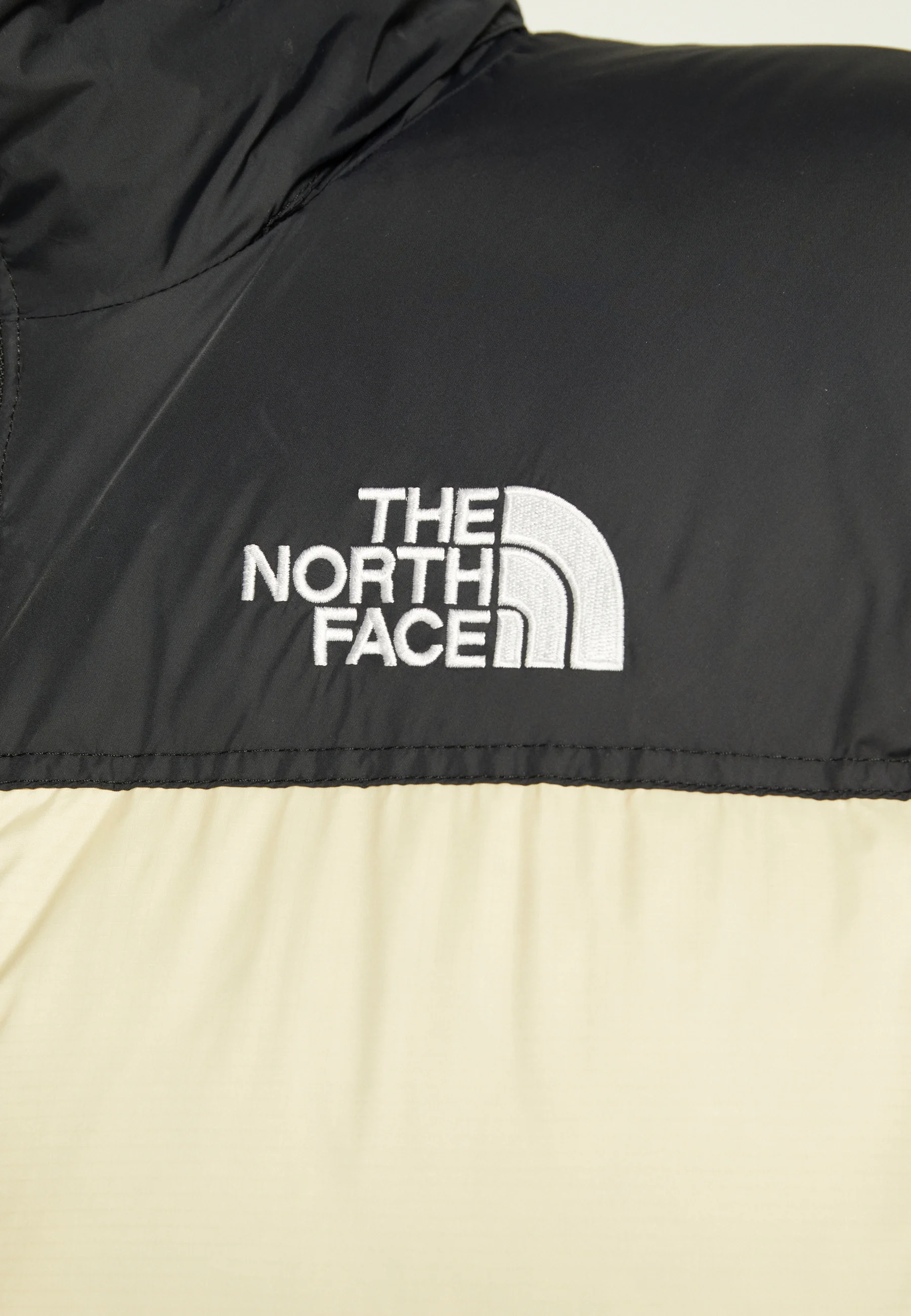 Chaqueta de plumas The North Face RETRO NUPTSE