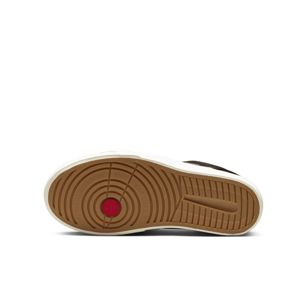 NIKE JORDAN Series ES DN3205-206 / braun