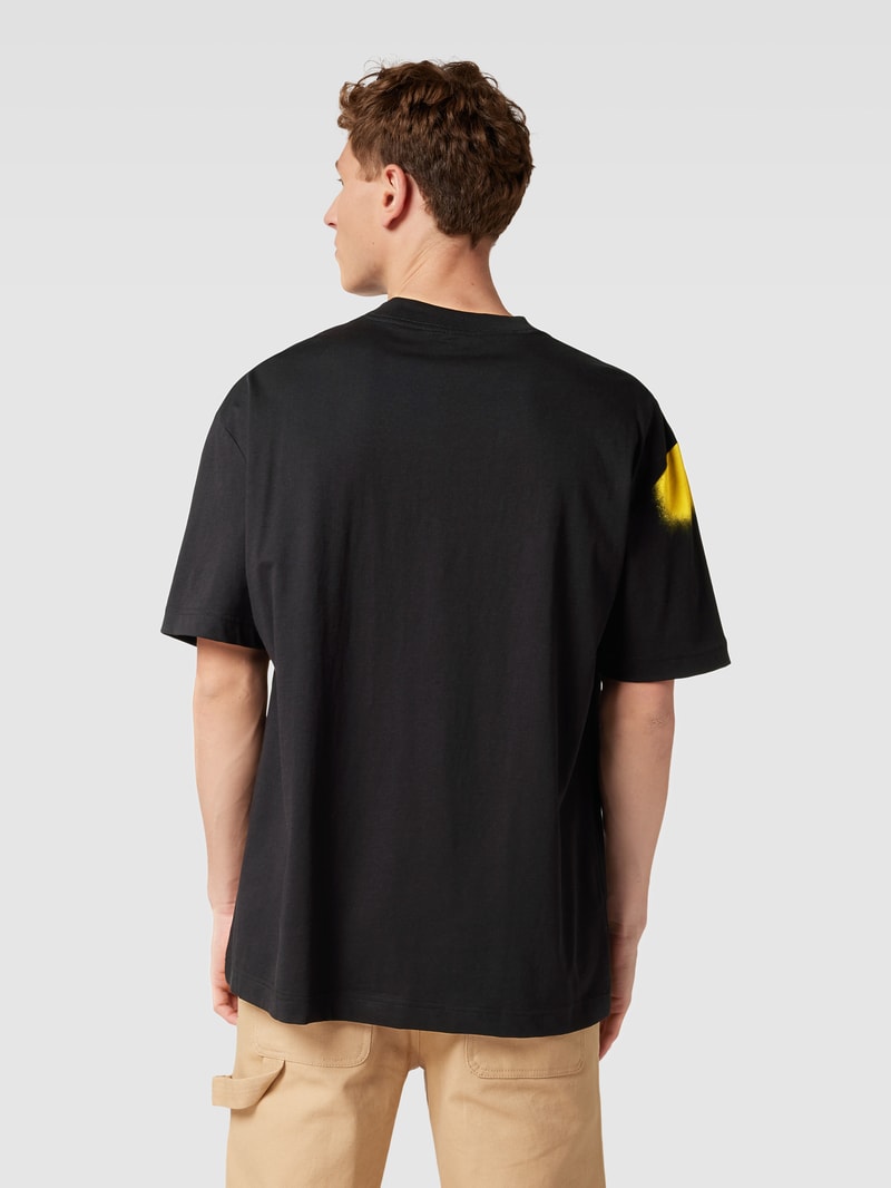 T-Shirt mit Allover-Print in black