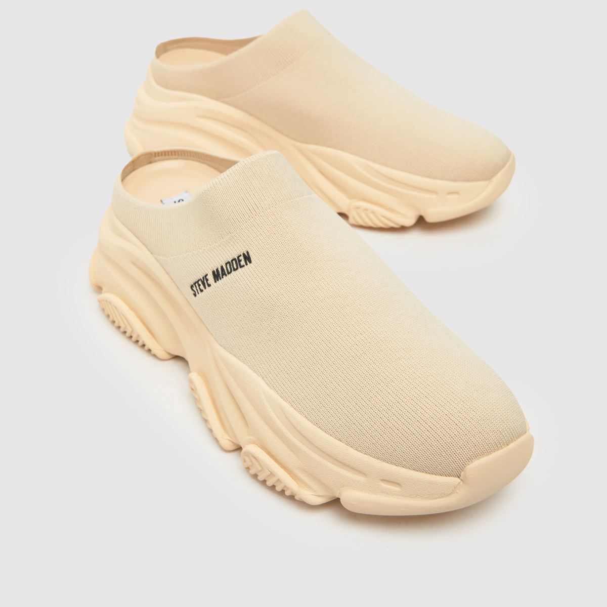 Sandály Steve Madden s logickým zvratem v krémově multi barvě