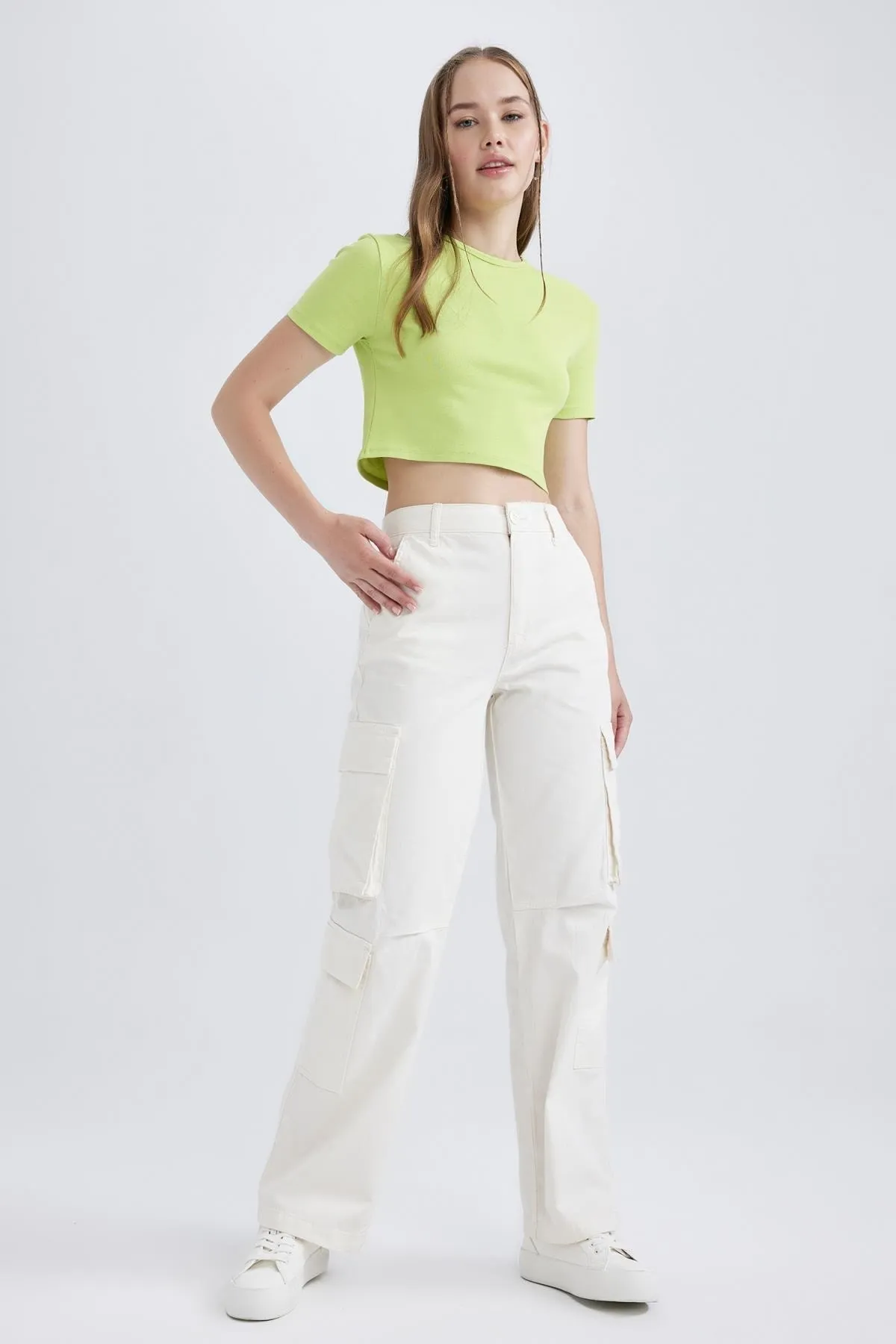 DeFacto  Coole Cargohose mit geradem Schnitt – 100 % Baumwolle, Gabardine A6265ax23sm