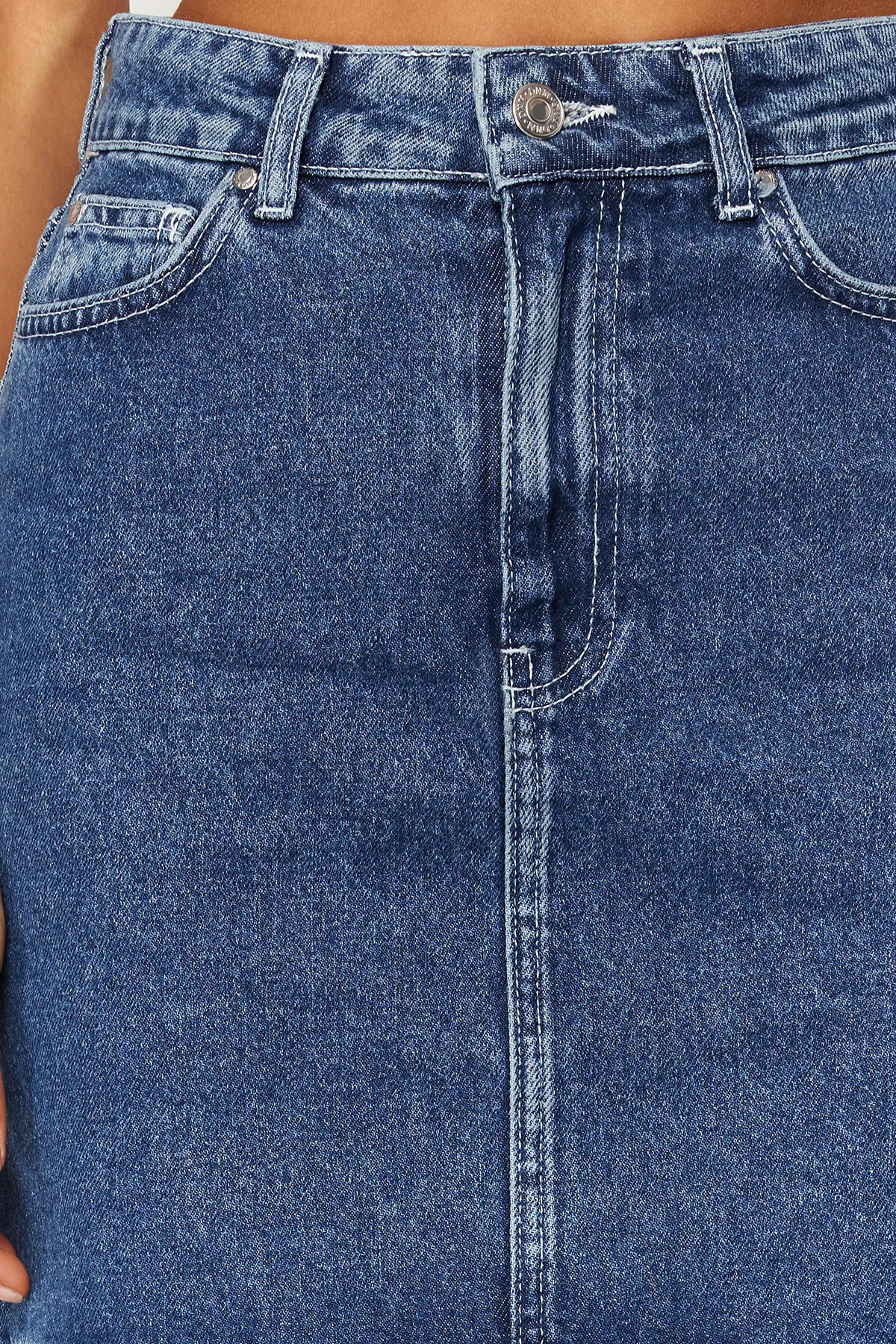 Trendyol Collection  Blauer Mini-Jeansrock mit hoher Taille TWOSS24ET00063