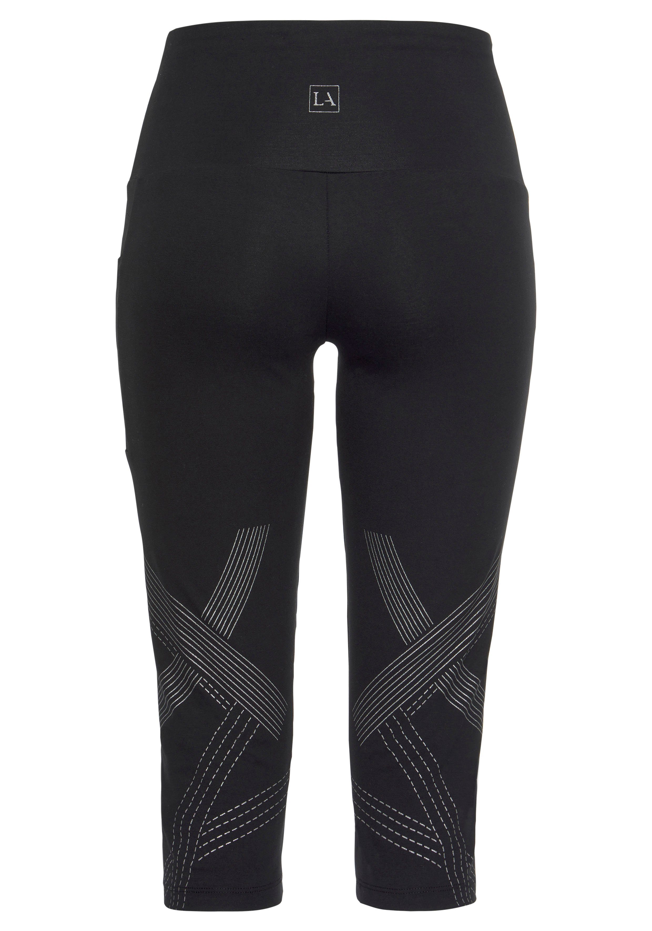 LASCANA ACTIVE Caprileggings mit optischen Reflektortprint und Handytasche