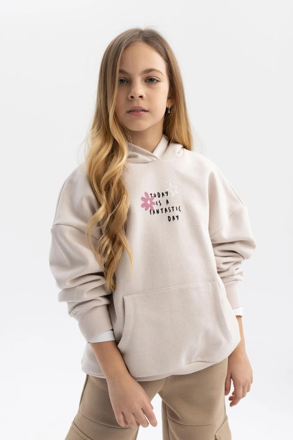DeFacto  Dickes Kapuzen-Sweatshirt für Mädchen in Oversize-Passform mit weicher, flauschiger Innenseite