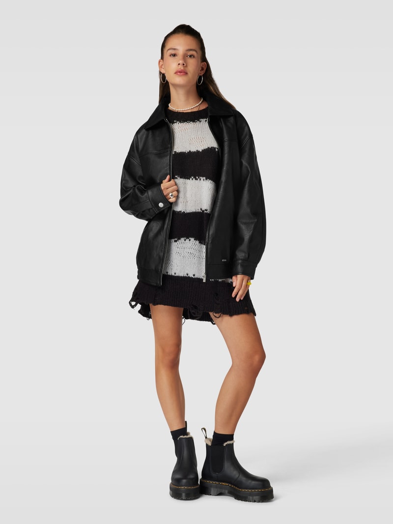 Jacke in Leder-Optik in schwarz