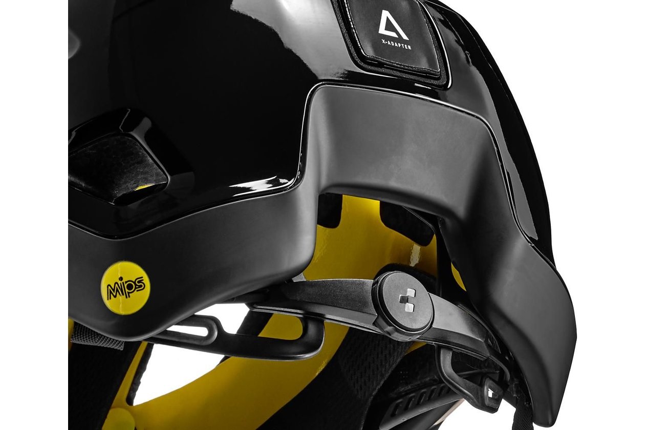 Cube Helm Strover