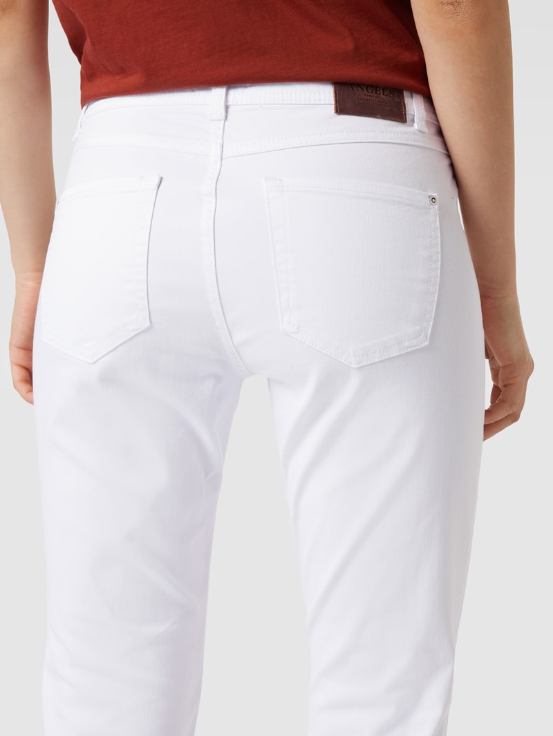 Jeans mit Label-Patch Modell 'ORNELLA' in weiß