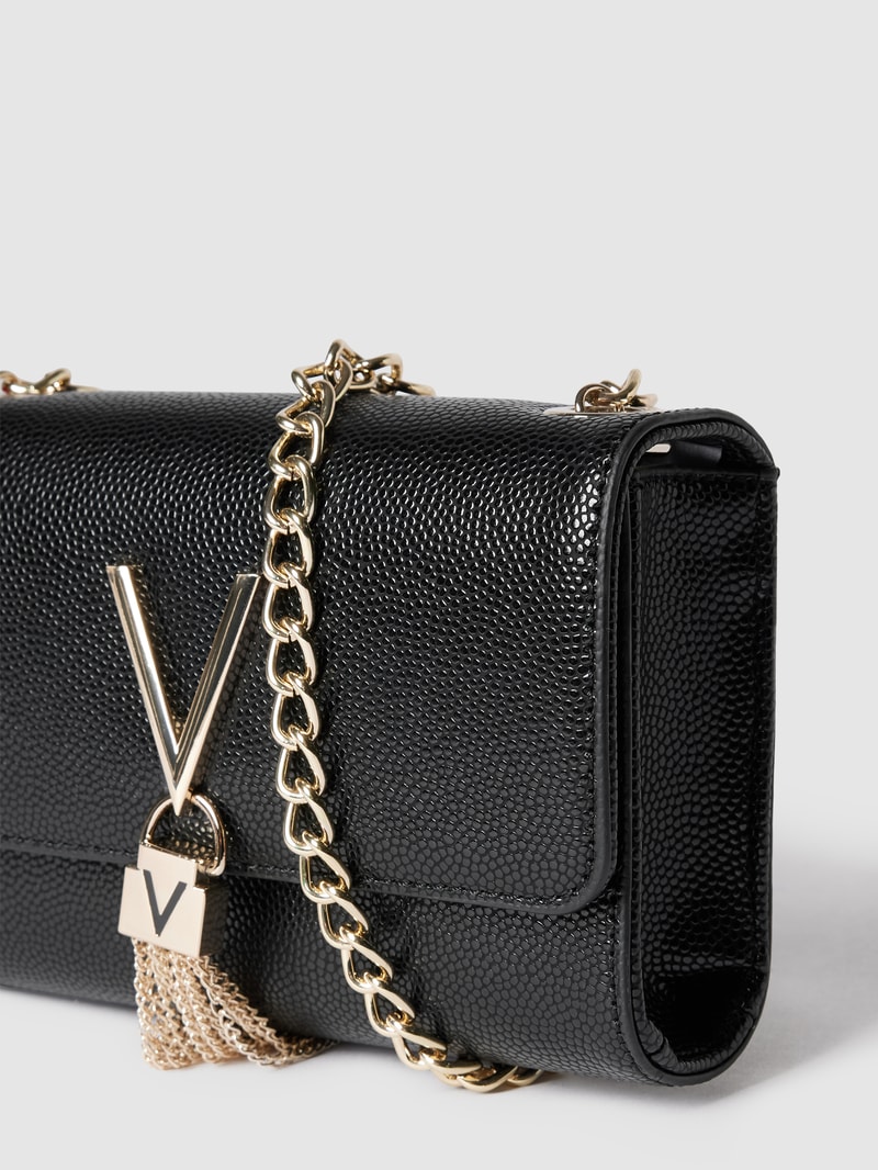 Umhängetasche mit Label-Applikation Modell 'DIVINA' in schwarz