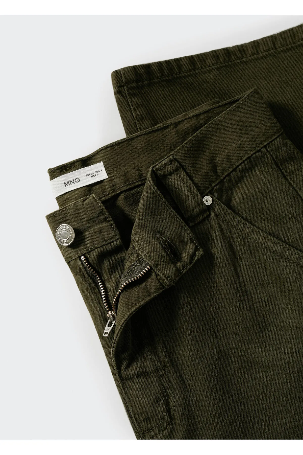 MANGO  Khakifarbene Damenjeans 37075835