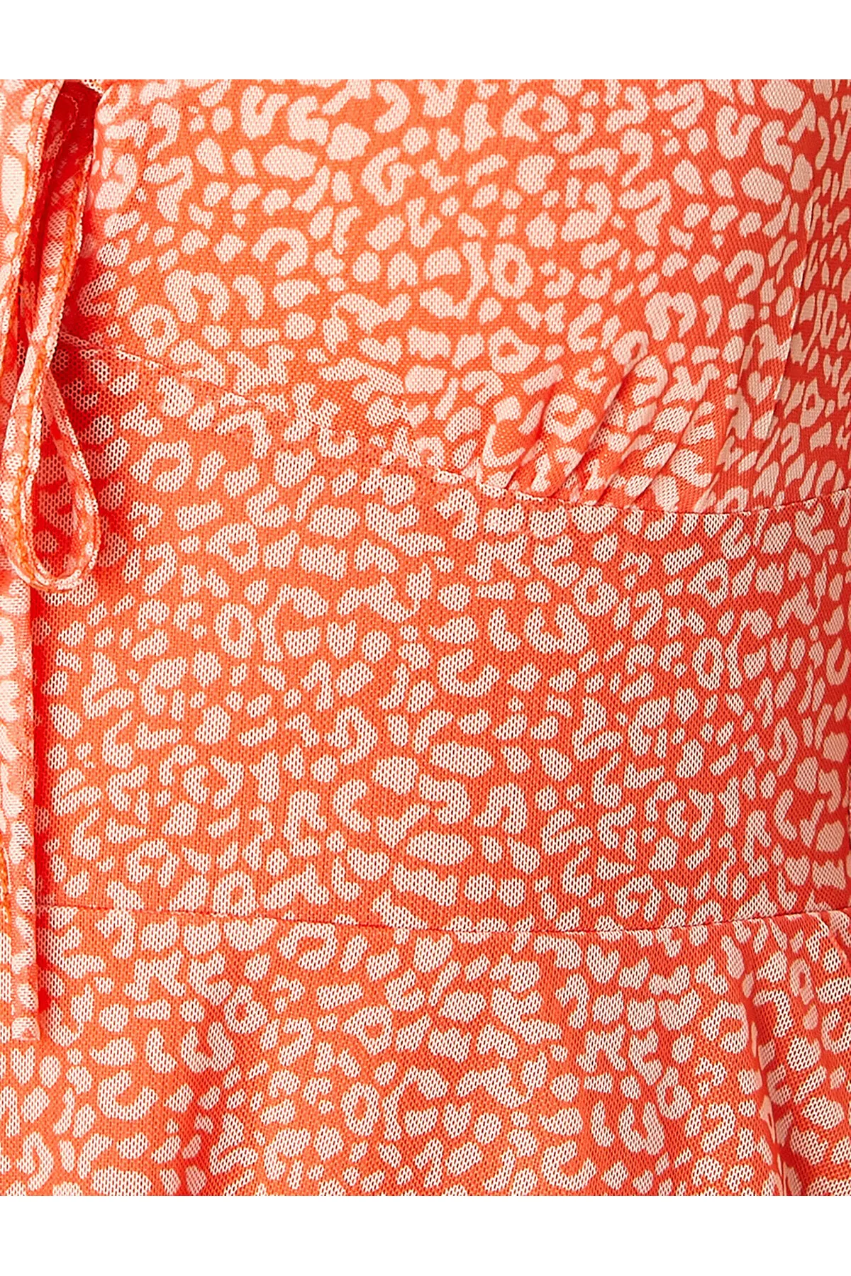 Koton  Gemustertes Minikleid mit ärmellosem V-Ausschnitt