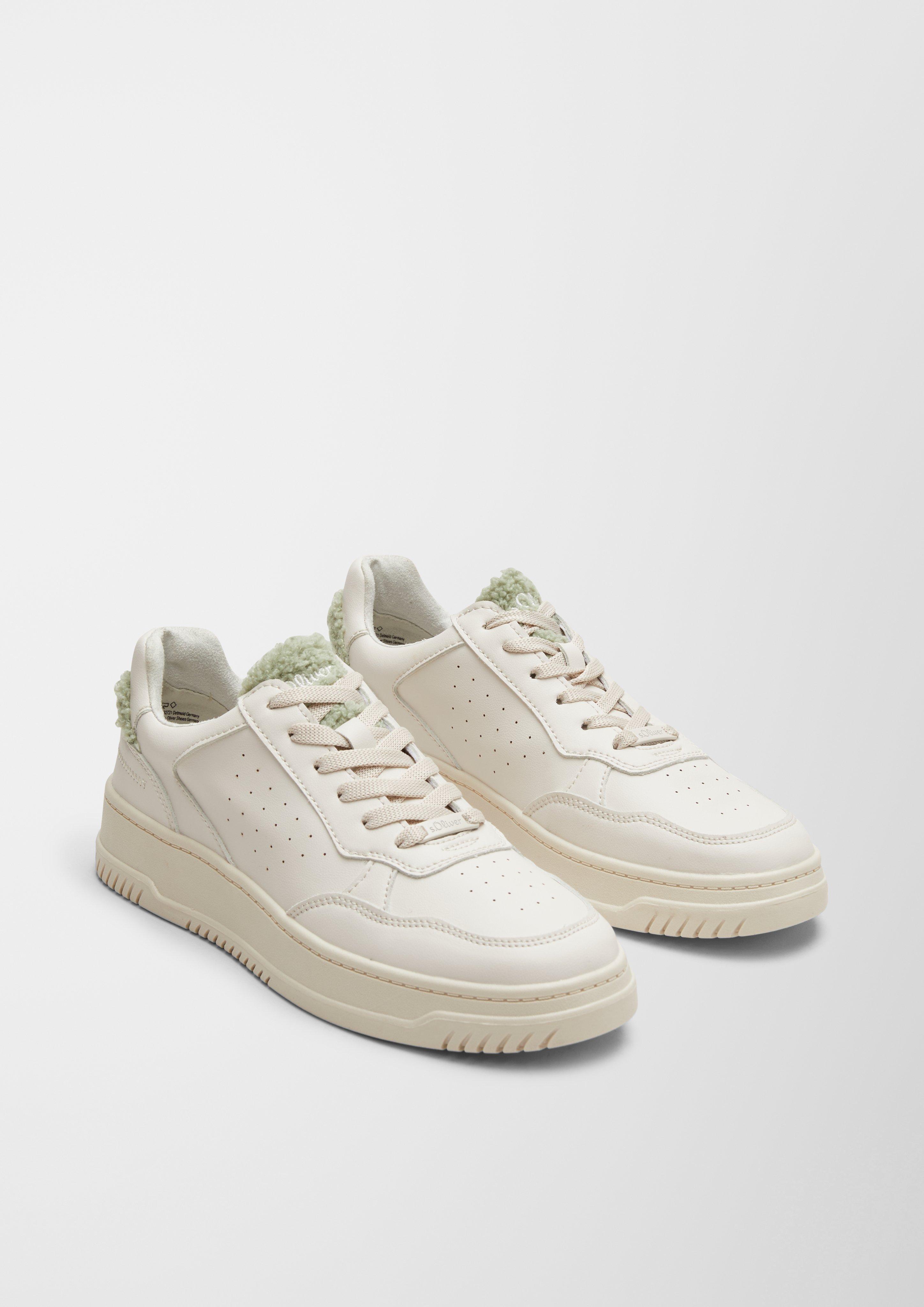 Sneaker mit Plüsch-Detail  6006449-462