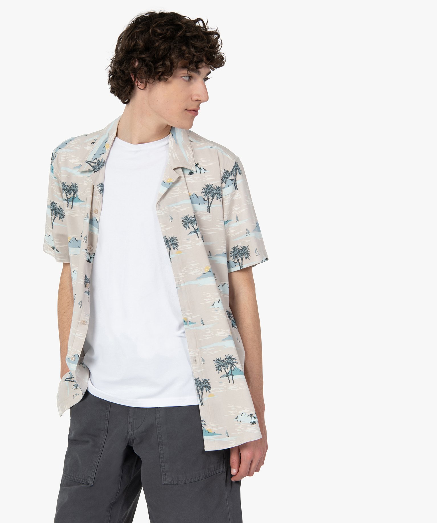 Chemise homme à manches courtes avec imprimé tropical beige | GEMO