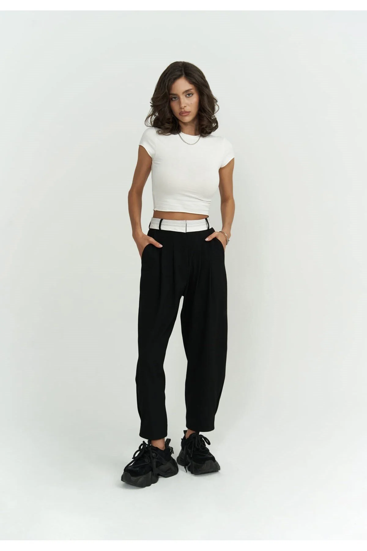 MAİ COLLECTİON  Hose - Schwarz - Straight
