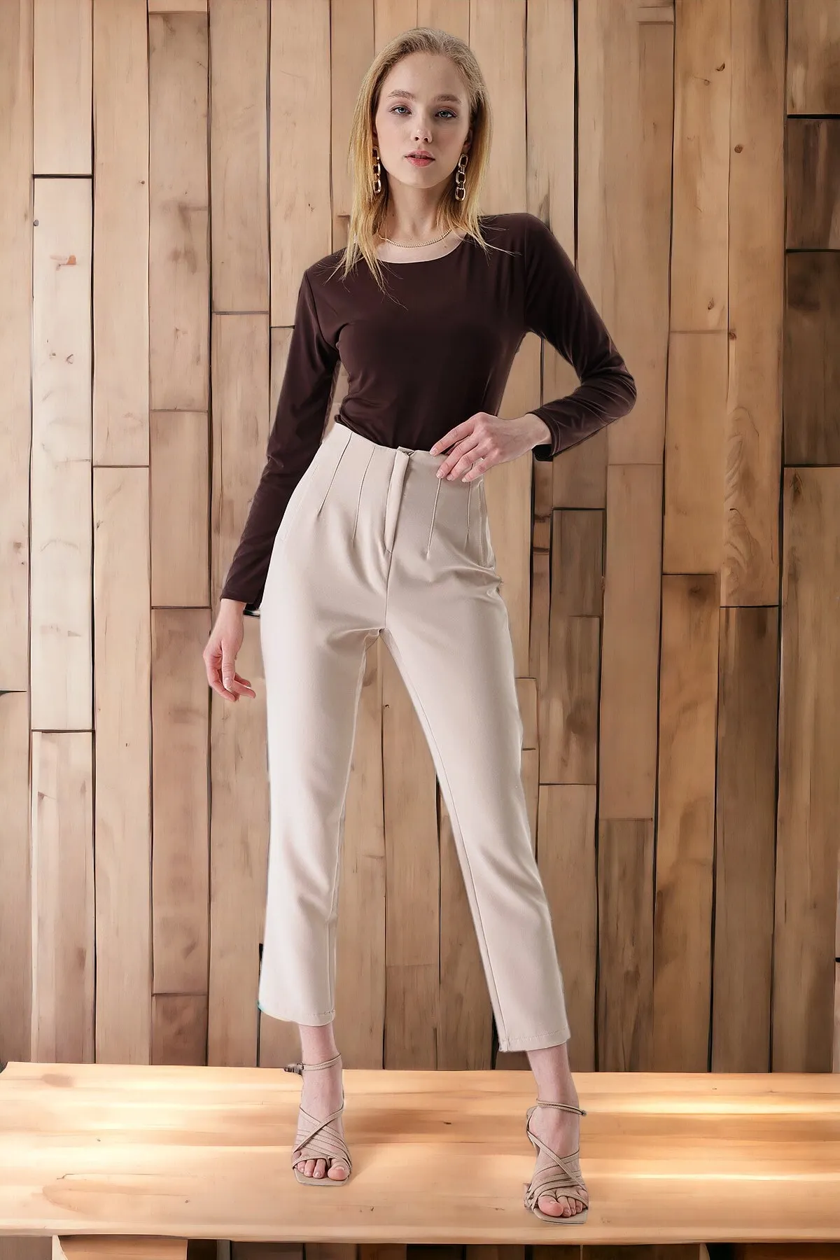 HAKKE  Hose mit hohem Bund und doppeltem Schlag