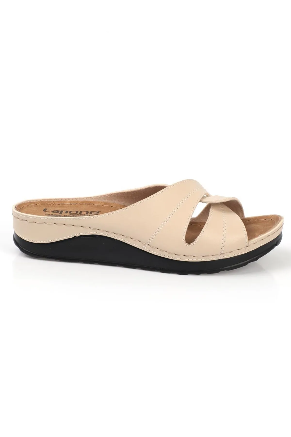 Capone Outfitters  Anatomisch weiche, bequeme Mutterhausschuhe mit Keilabsatz