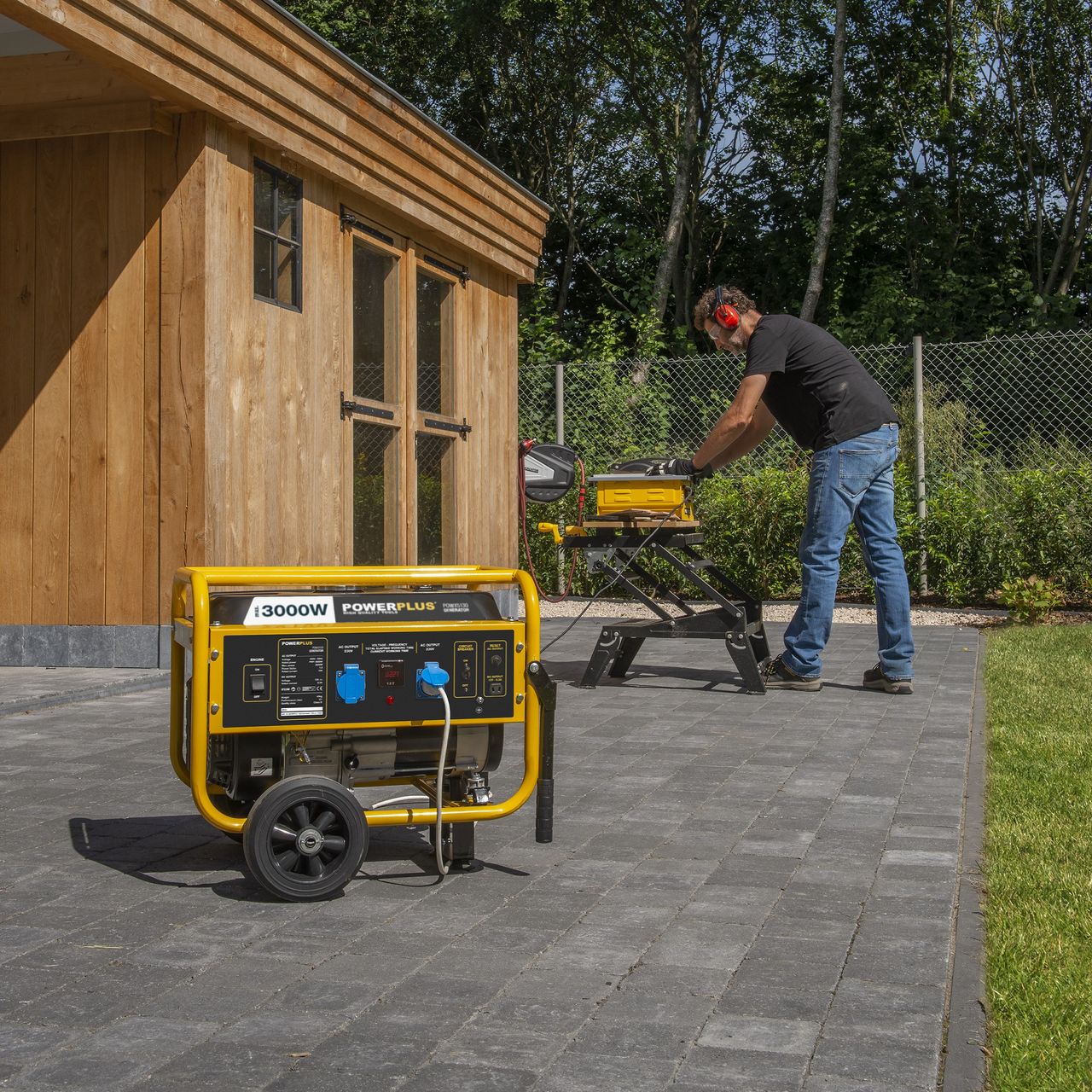 Powerplus Stromerzeuger POWX5130 - 3.000W