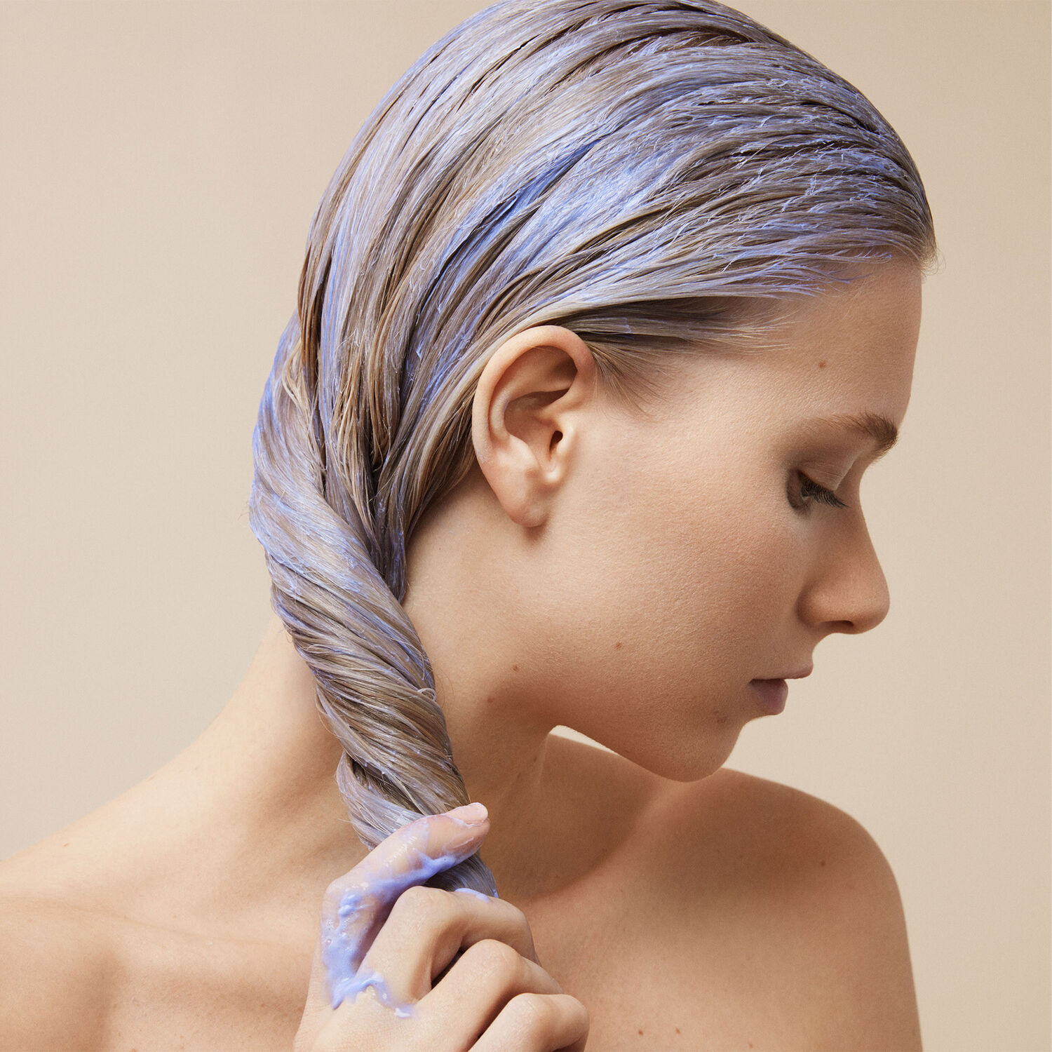 Aveda Blonde Revival Après-shampooing violet raviveur de blond 200 ml