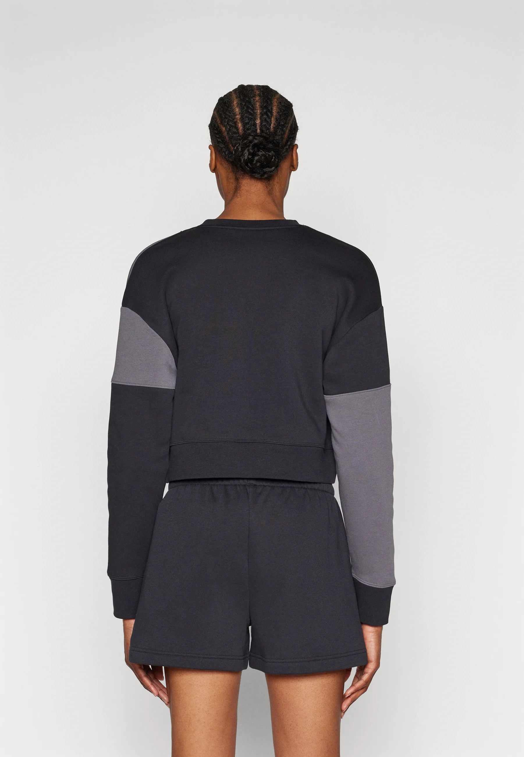 Sudadera Under Armour Essential Crop Crew