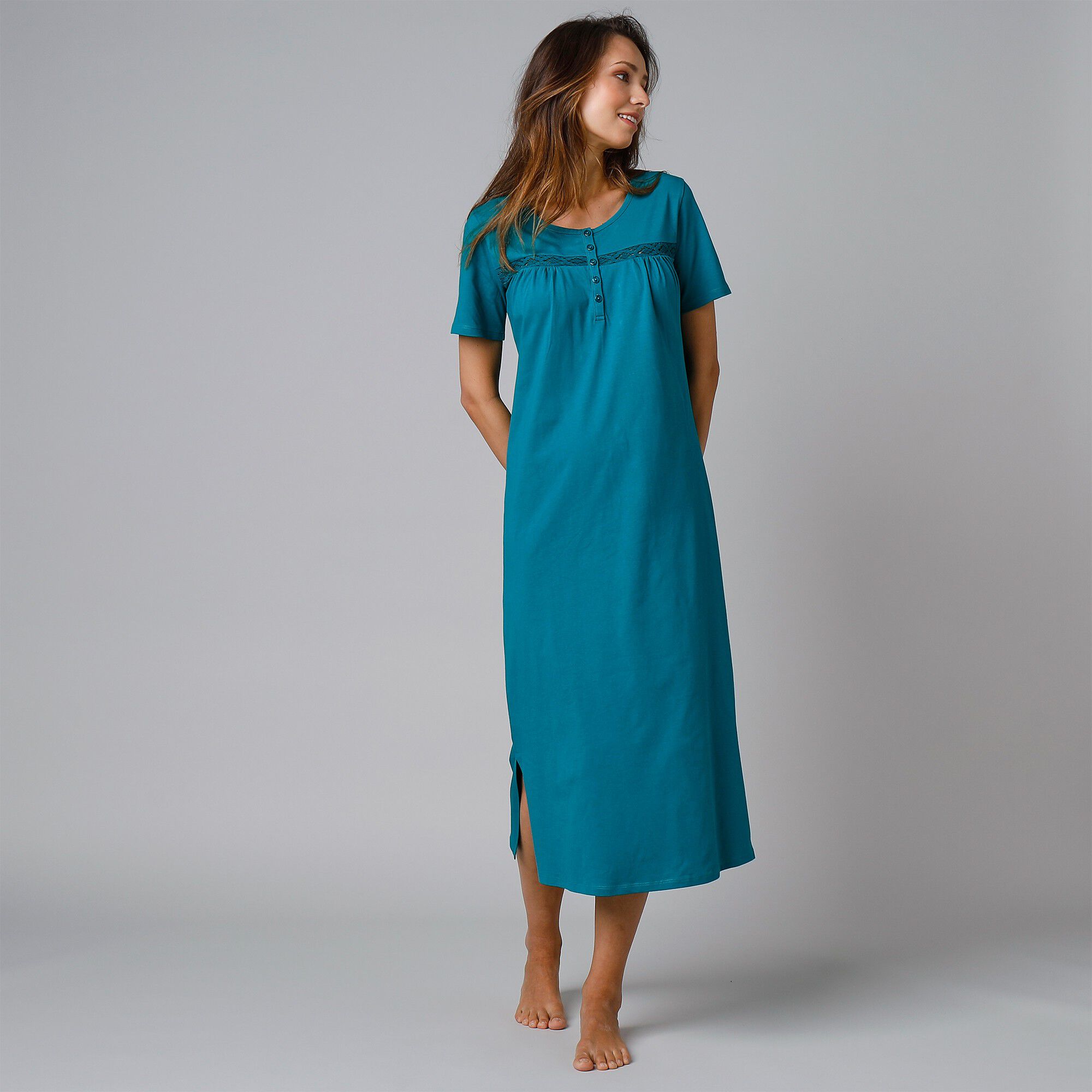 Chemise de nuit longue manches courtes unie