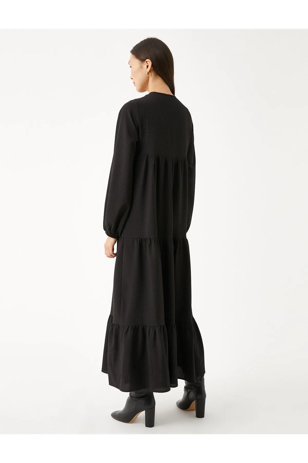 Koton  Langes Lagenkleid mit bequemem Schnitt