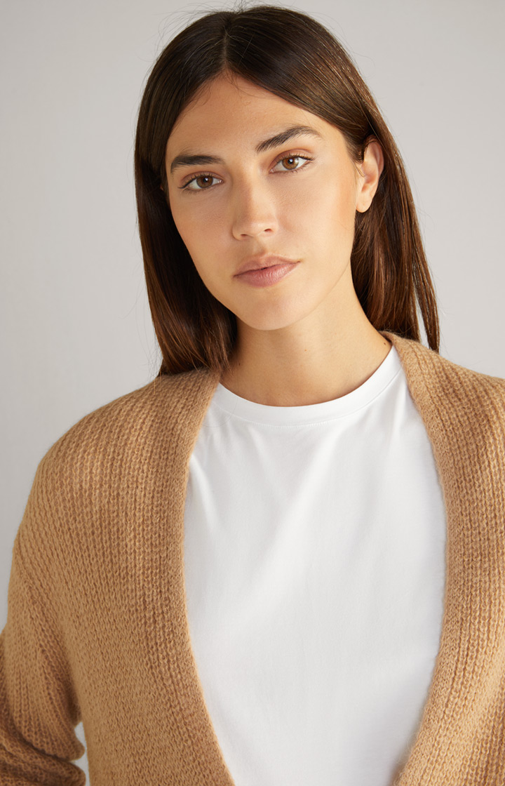 Strickjacke in Camel