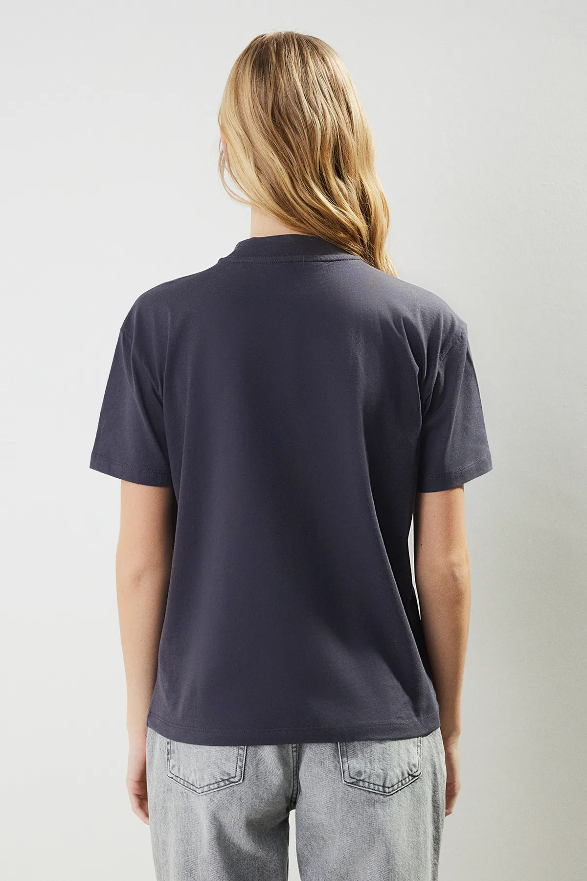 Trendyol Collection  Anthrazit-Orange 2er-Pack Basic-Strick-T-Shirt mit Stehkragen TWOSS20TS1500