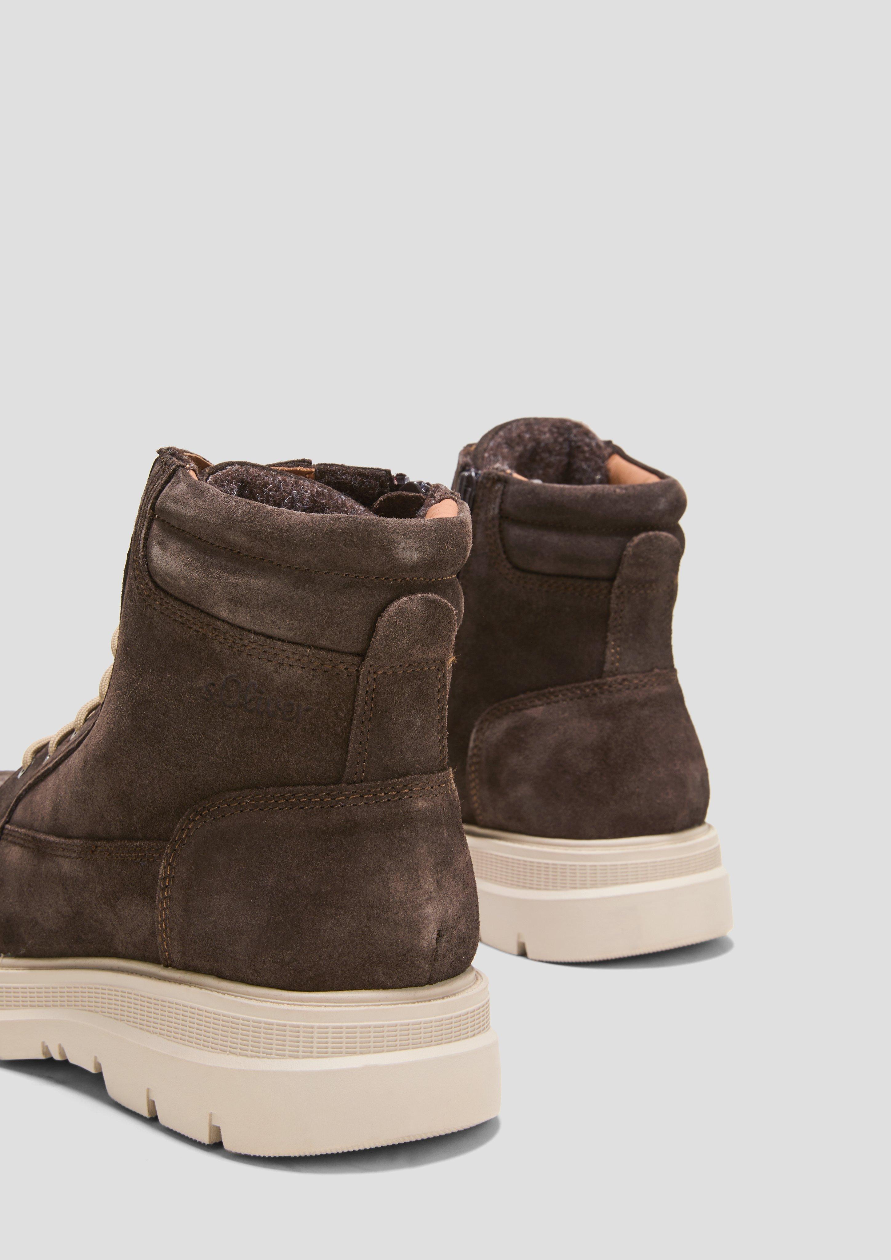Gefütterte Boots aus Leder  6008612-302