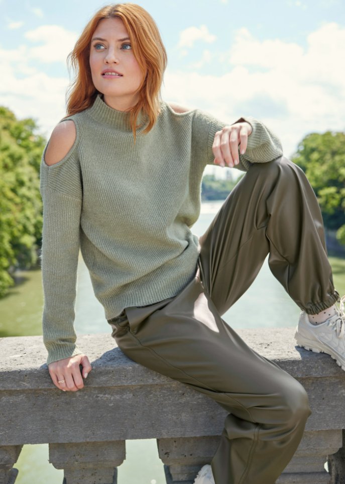 Pullover mit Cut-Outs