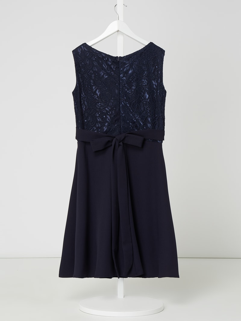 Kleid mit Spitze in marineblau
