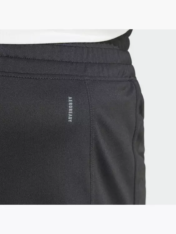 adidas Pacer Essentials Knit High-Rise Shorts – Große Größen