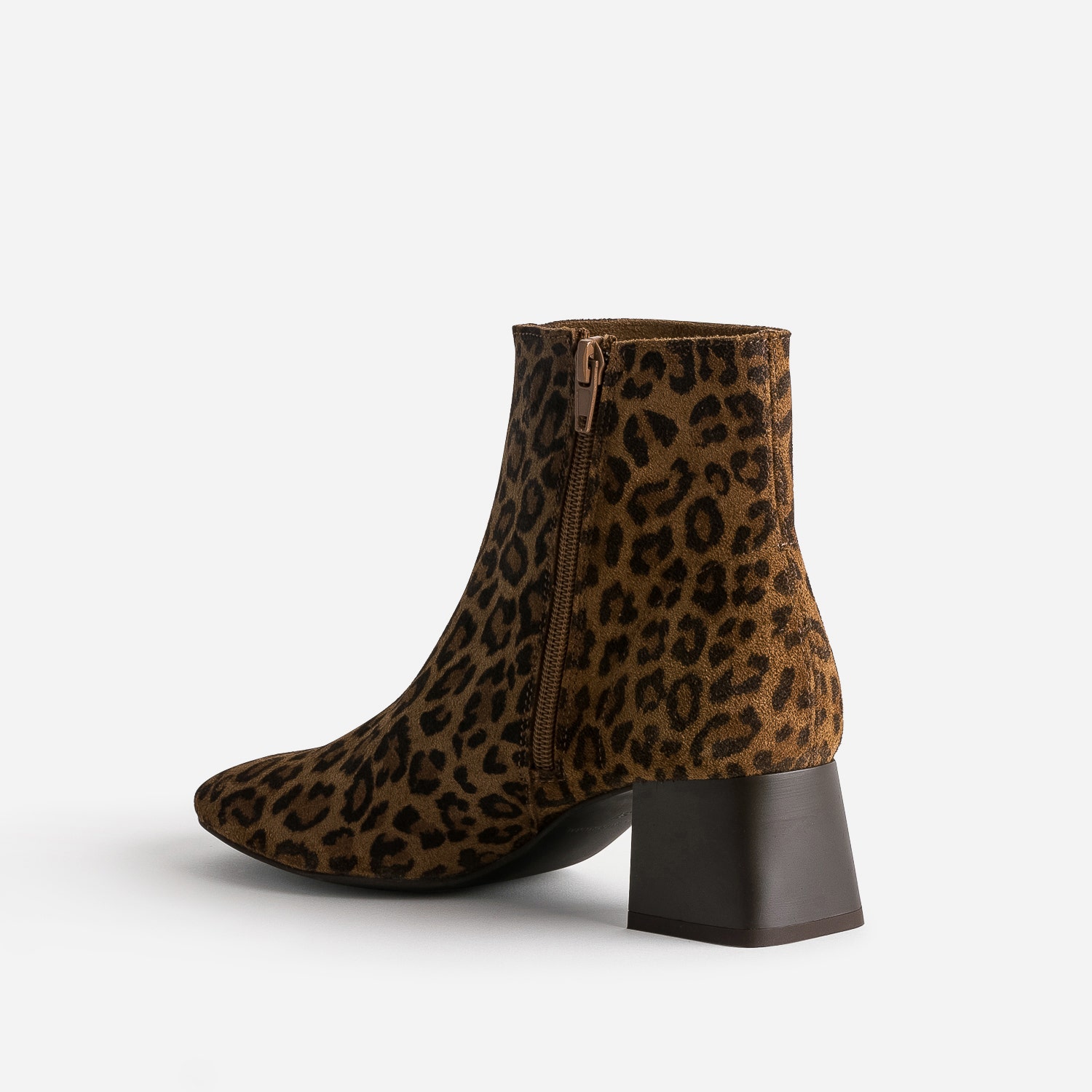 Boots camel éco-conçu cuir velours motif léopard