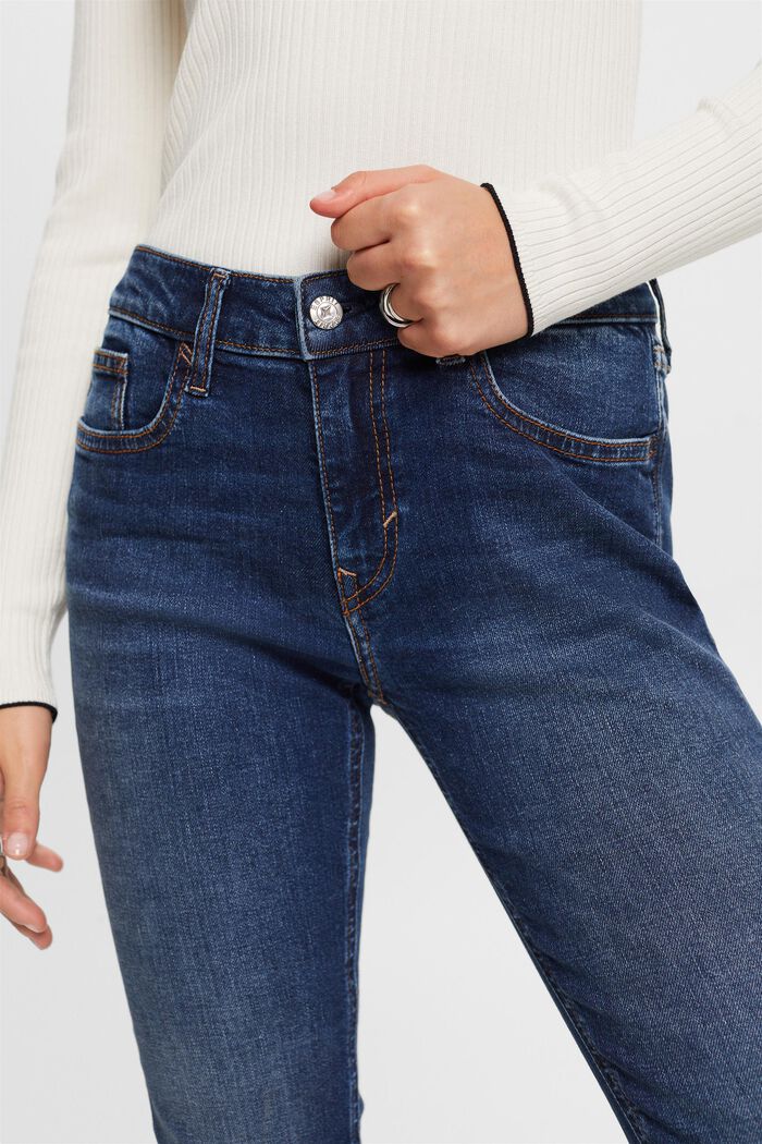 Schmale Jeans mit mittlerer Bundhöhe
