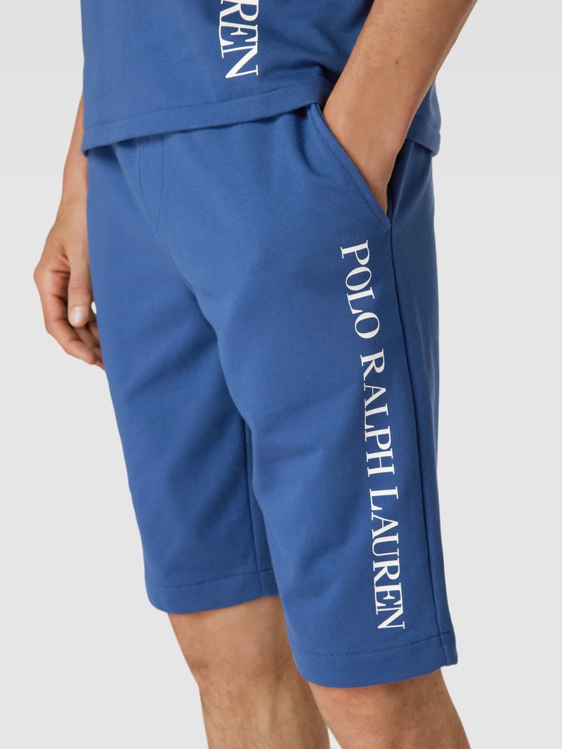 Slim Fit Sweatshorts mit Label-Print Modell 'LOOPBACK' in blau meliert