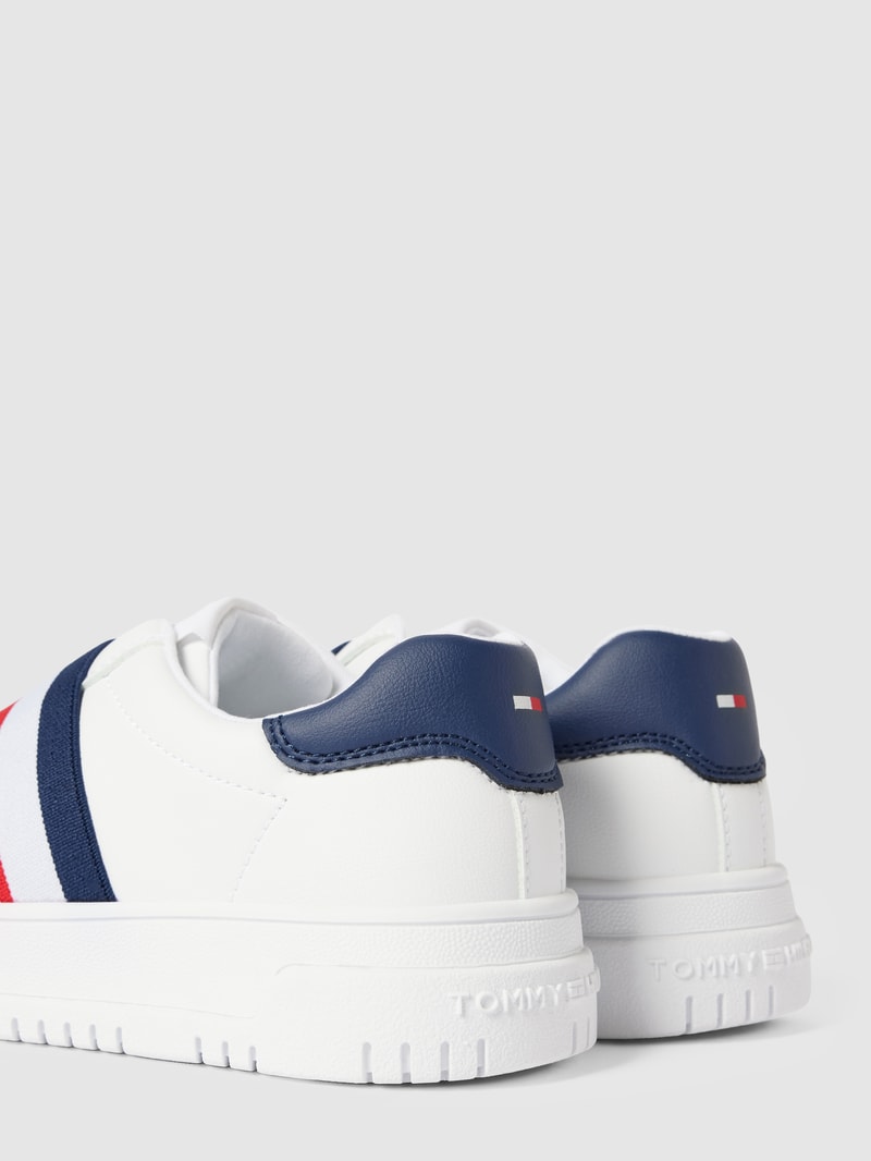 Slip-on-Sneaker mit labeltypischem Besatz Modell 'PAULENE' in weiß