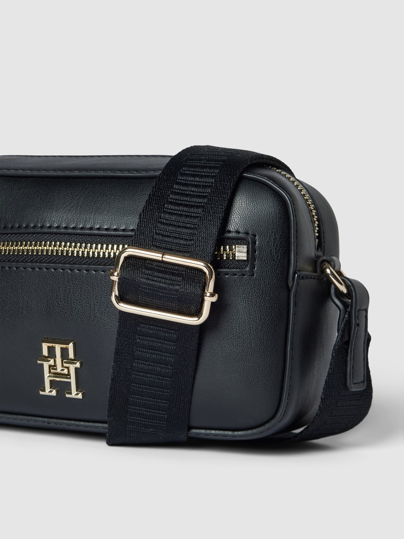 Camera Bag mit Label-Details Modell 'ICONIC' in schwarz