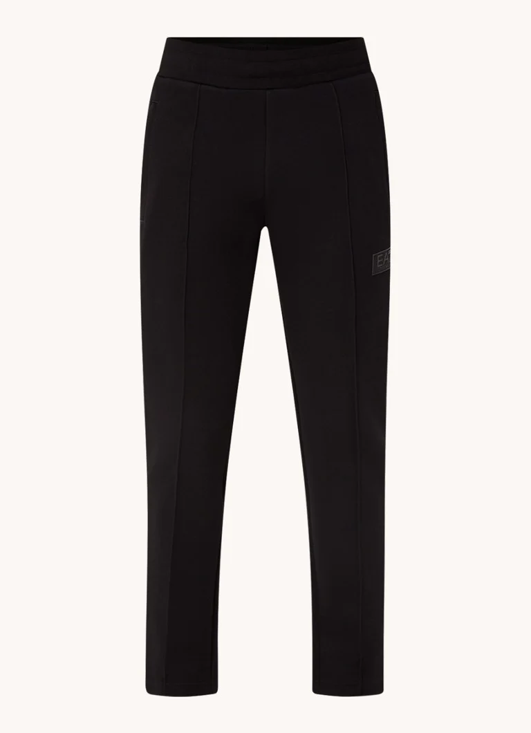 Pantaloni de trening slim fit de la Emporio Armani, cu logo și buzunare laterale.