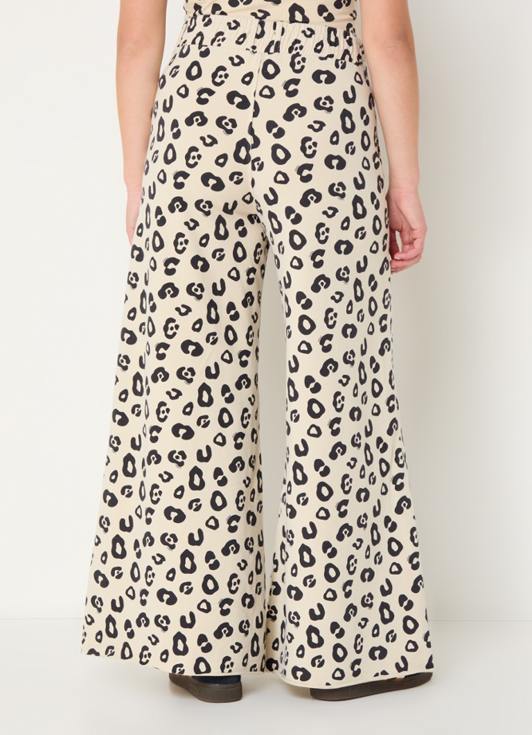 10DAYS High waist wide fit sweatpants made of organic cotton with leopard print