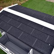 PawHut Katzenhaus Katzenhütte Katzenhöhle Kleintierhaus mit Terrasse und Balkon für Katzen Hunde Tannenholz Grau   Weiß 115 x 66,5 x 74,7 cm