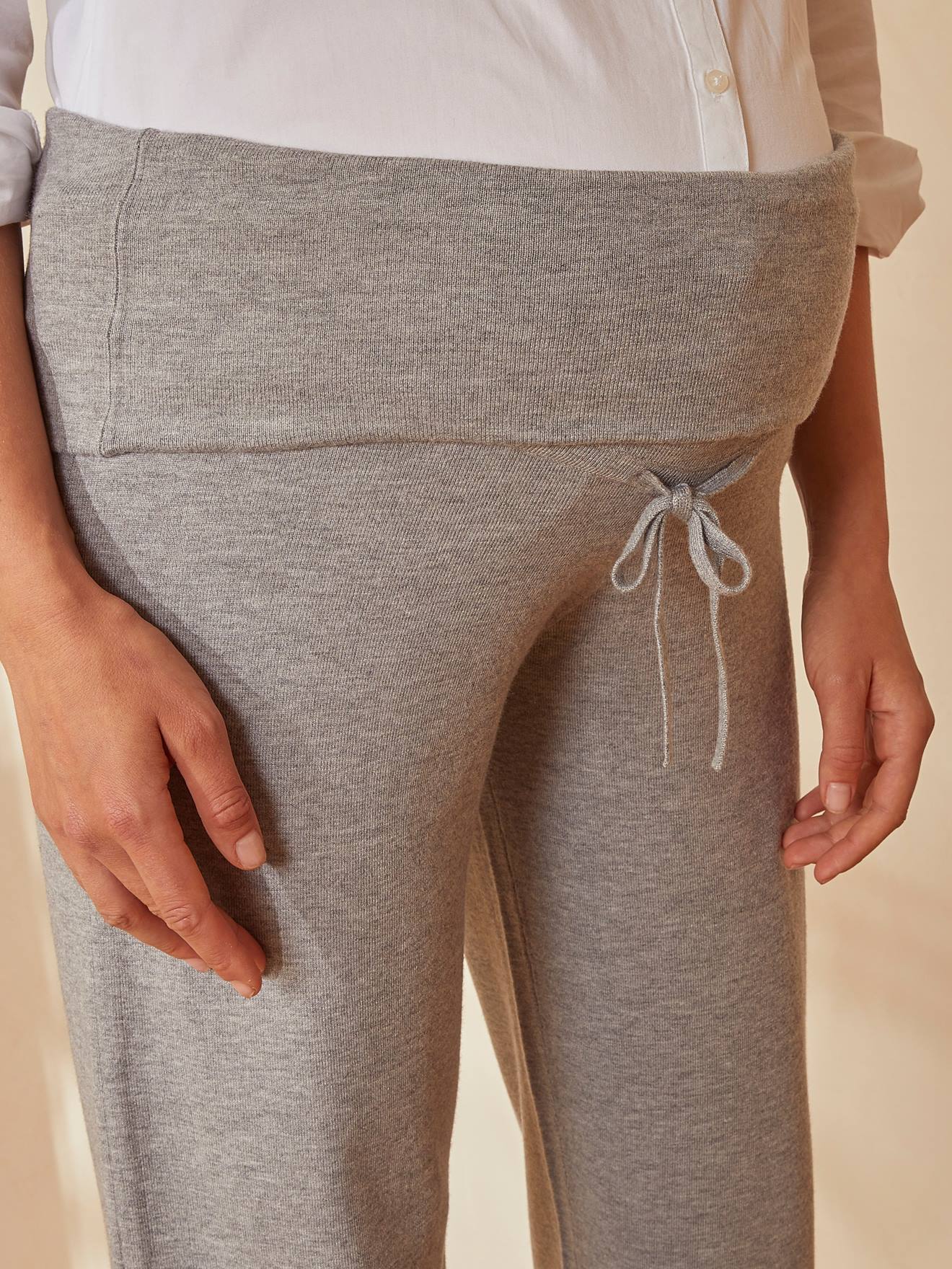 Pantalon yoga ultra doux grossesse et post-grossesse gris