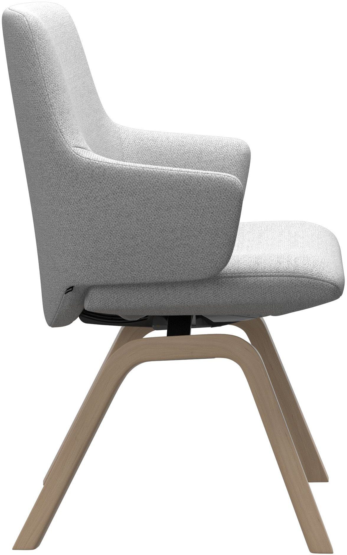 Stressless® Polsterstuhl Laurel, Low Back mit Armlehne, Größe L, mit schräggestellten Beinen in Walnuss
